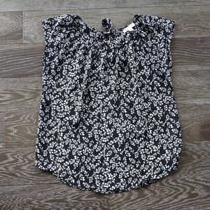 LC Lauren Conrad Lauren Pleated Floral Top Size Small